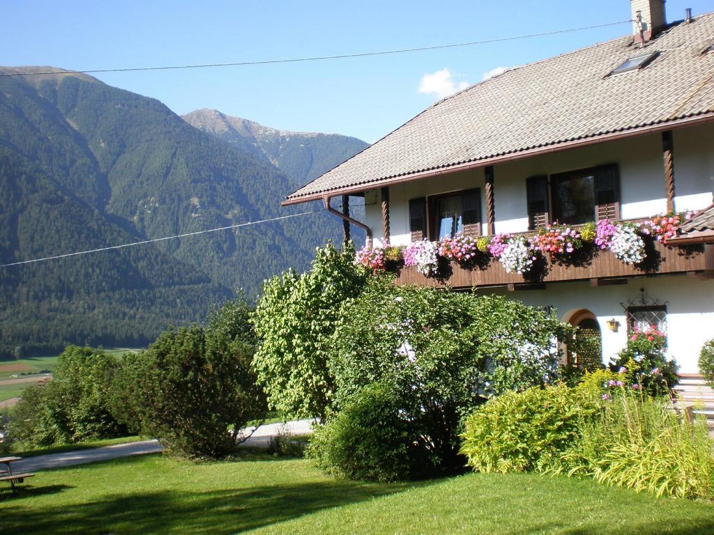 Oberlechnerhof Bed & Breakfast Разун ди Сопра Екстериор снимка