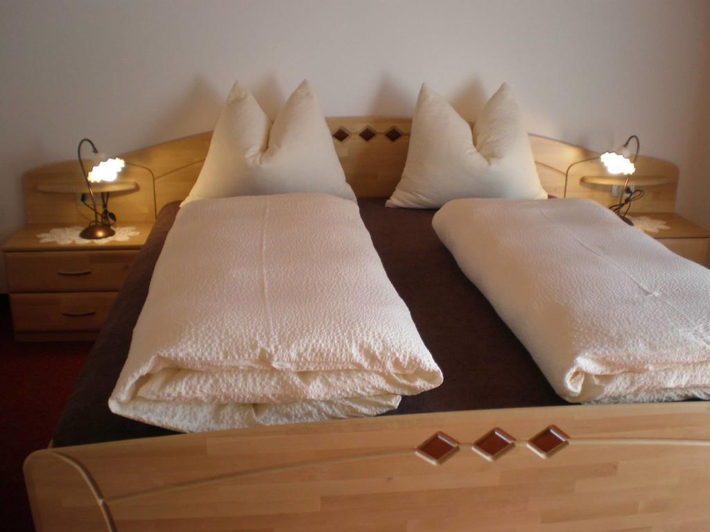 Oberlechnerhof Bed & Breakfast Разун ди Сопра Екстериор снимка