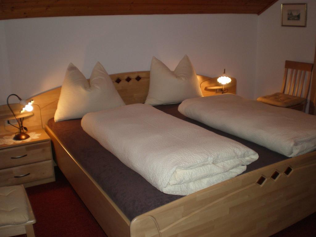 Oberlechnerhof Bed & Breakfast Разун ди Сопра Екстериор снимка