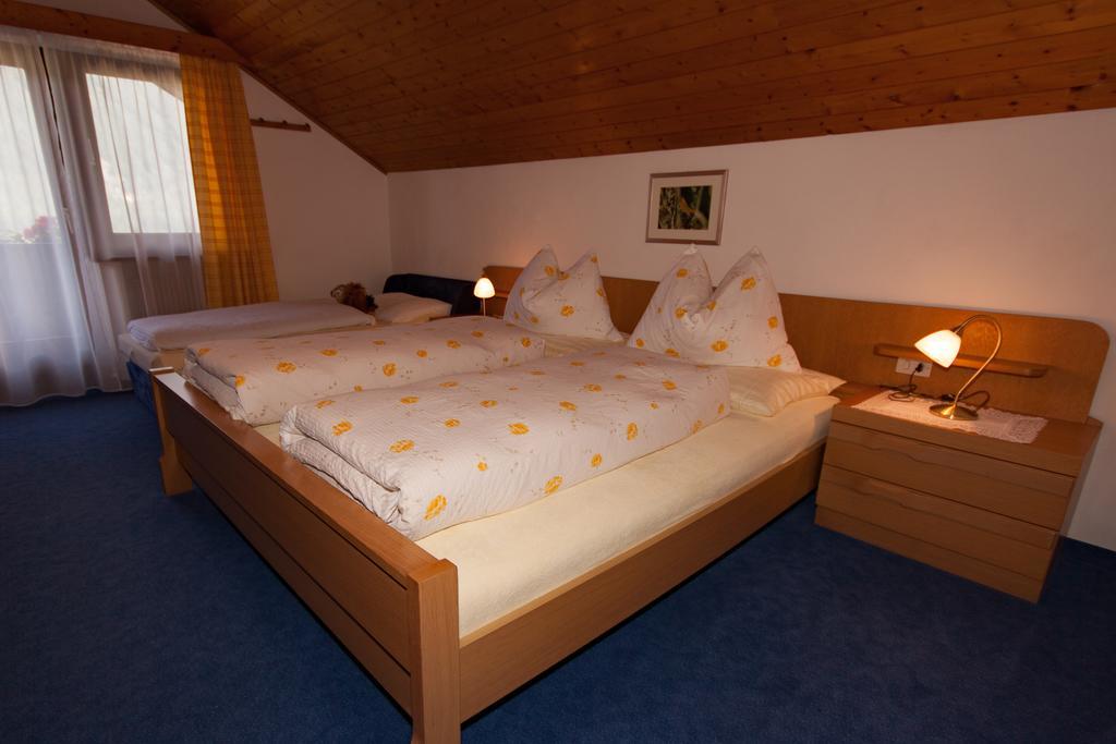 Oberlechnerhof Bed & Breakfast Разун ди Сопра Екстериор снимка