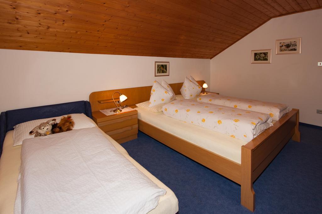 Oberlechnerhof Bed & Breakfast Разун ди Сопра Екстериор снимка